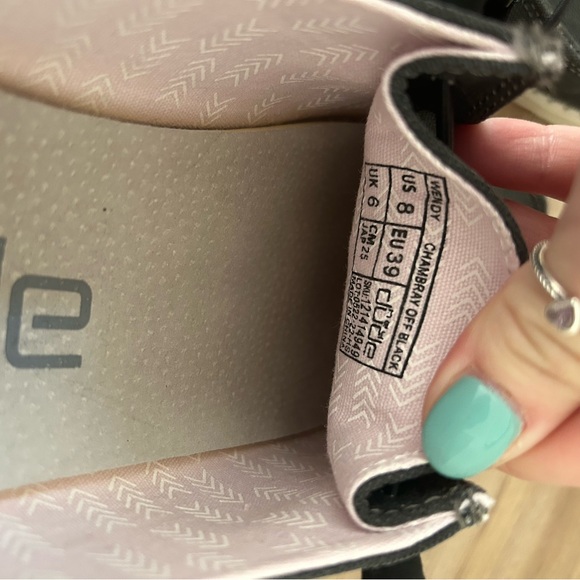 Women’s Hey Dude Wendy Chambray Off Black Size 8 - Picture 6 of 7